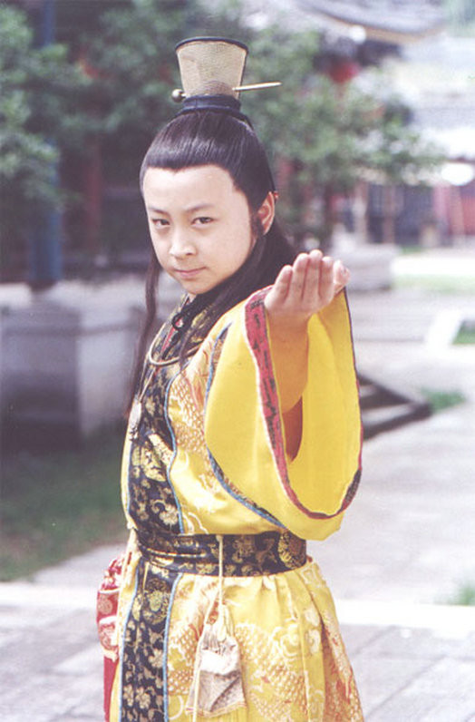 八岁龙爷闹东京，穿越时空的奇幻之旅电视剧