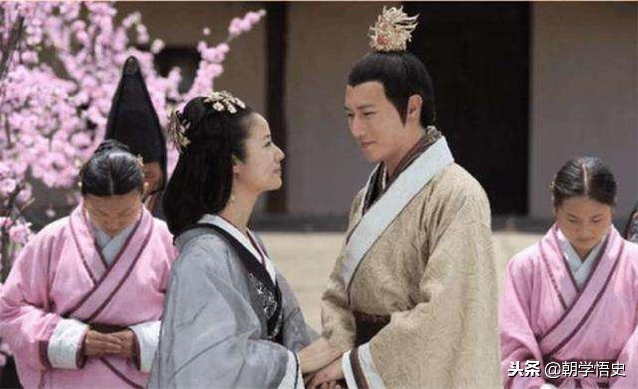 最新章节揭秘，女相师的背景、事件与地位