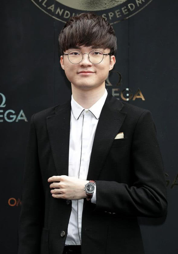 李哥引领潮流新风尚！🌟