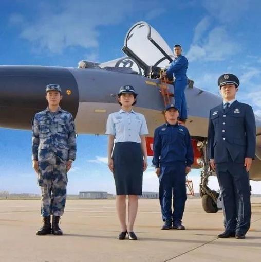 最新空军服饰，时尚空军衣亮相！